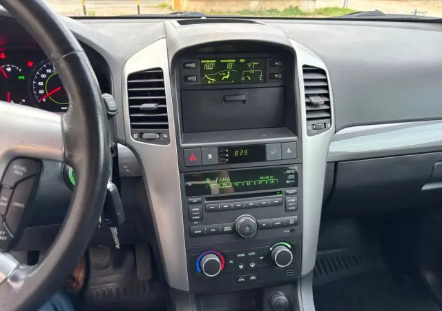 CHEVROLET Captiva 2.4 2WD 7 Sitzer LS Family Edition