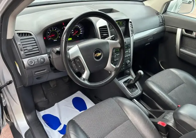 CHEVROLET Captiva 2.4 2WD 7 Sitzer LS Family Edition