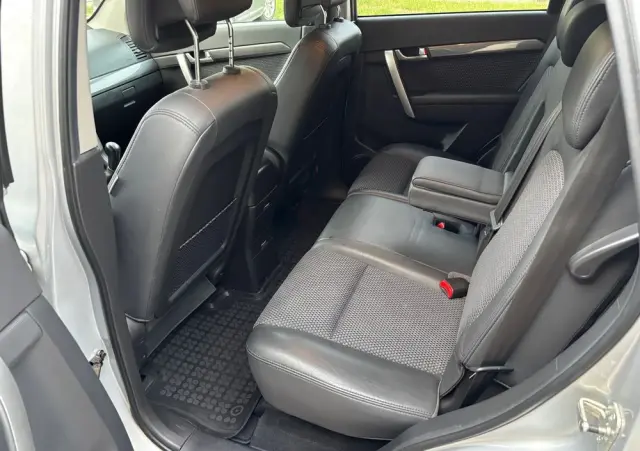 CHEVROLET Captiva 2.4 2WD 7 Sitzer LS Family Edition