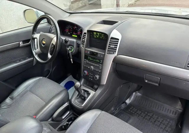 CHEVROLET Captiva 2.4 2WD 7 Sitzer LS Family Edition