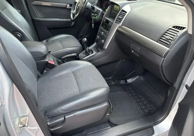 CHEVROLET Captiva 2.4 2WD 7 Sitzer LS Family Edition