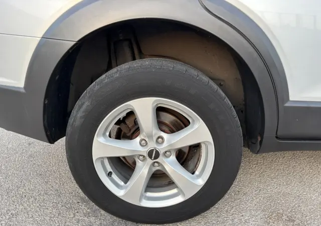 CHEVROLET Captiva 2.4 2WD 7 Sitzer LS Family Edition