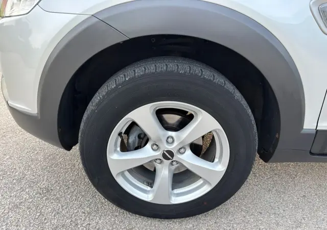 CHEVROLET Captiva 2.4 2WD 7 Sitzer LS Family Edition