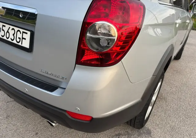 CHEVROLET Captiva 2.4 2WD 7 Sitzer LS Family Edition
