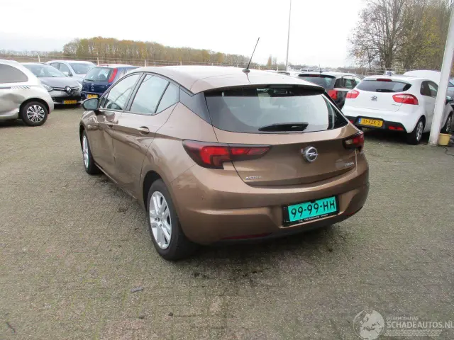 OPEL Astra Sport S&S