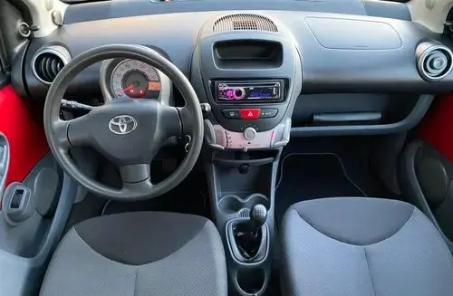 TOYOTA Aygo 