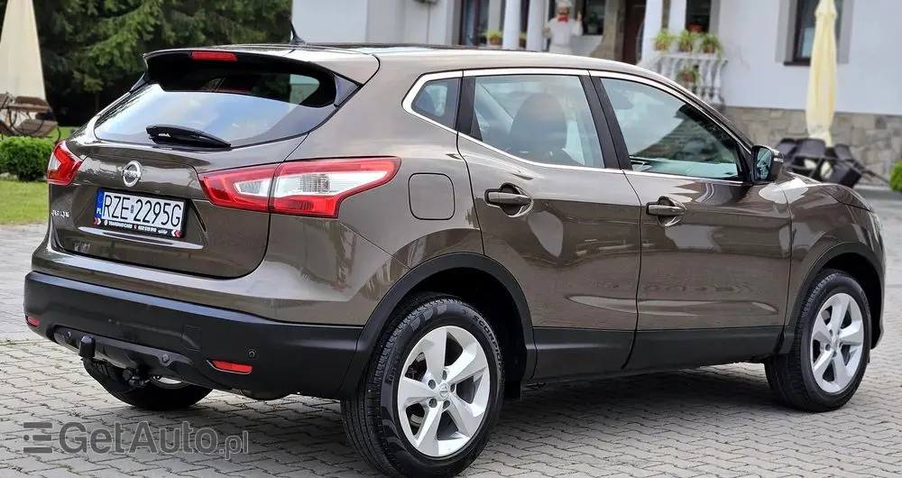 NISSAN Qashqai 1.2 DIG-T Acenta