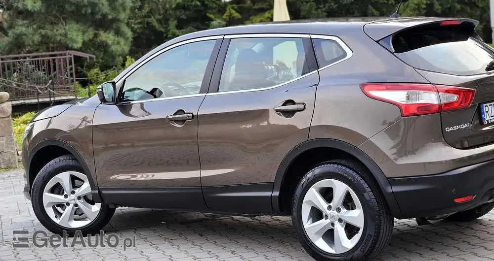 NISSAN Qashqai 1.2 DIG-T Acenta