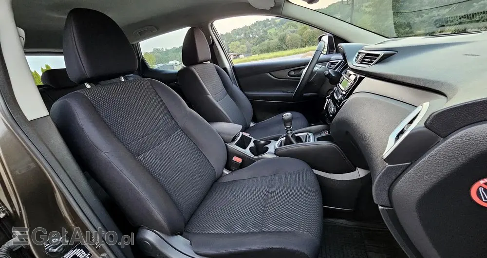 NISSAN Qashqai 1.2 DIG-T Acenta