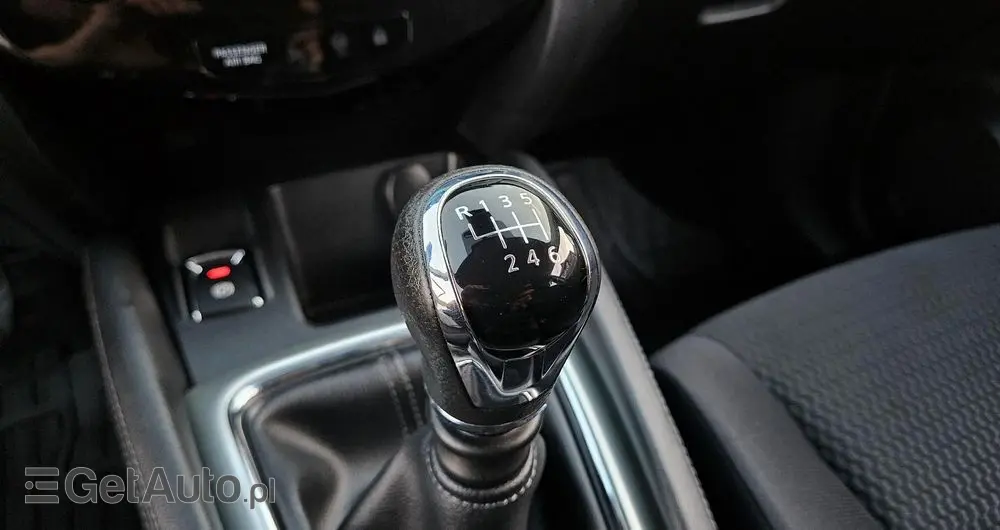 NISSAN Qashqai 1.2 DIG-T Acenta