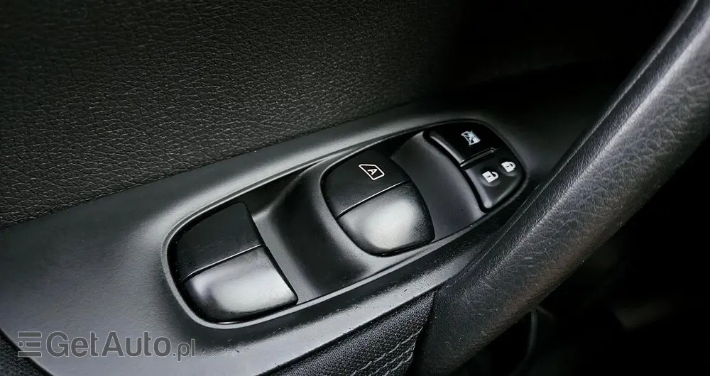 NISSAN Qashqai 1.2 DIG-T Acenta