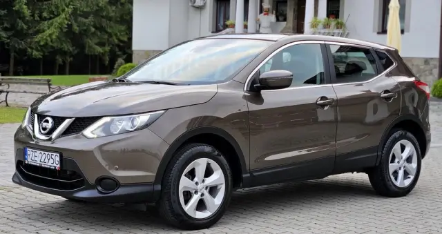 NISSAN Qashqai 1.2 DIG-T Acenta