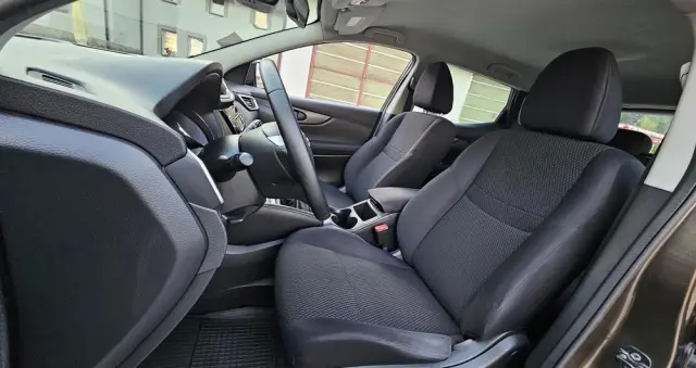 NISSAN Qashqai 1.2 DIG-T Acenta