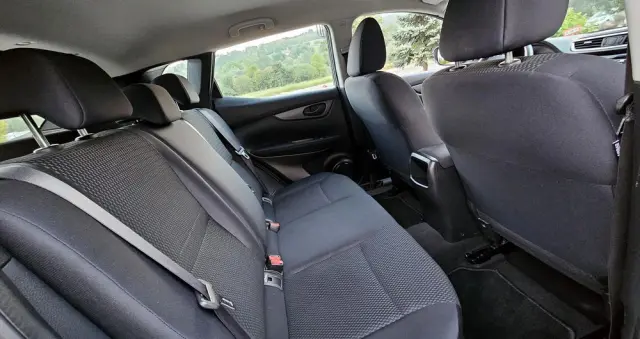 NISSAN Qashqai 1.2 DIG-T Acenta