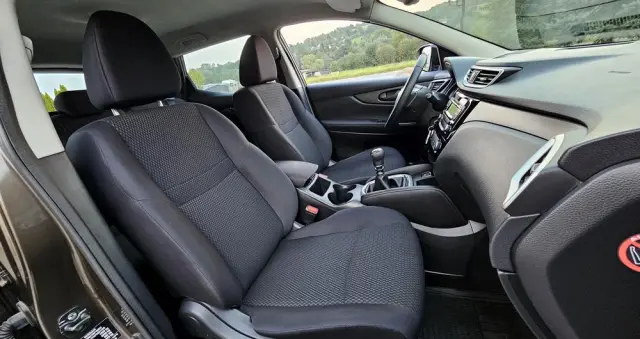 NISSAN Qashqai 1.2 DIG-T Acenta