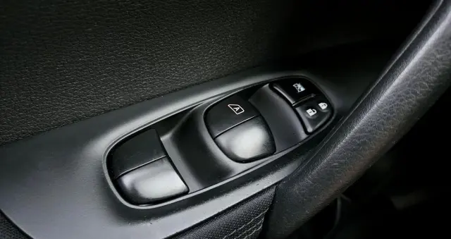 NISSAN Qashqai 1.2 DIG-T Acenta