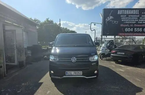VOLKSWAGEN Multivan 
