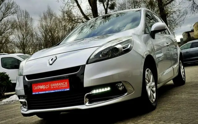 RENAULT Scenic 