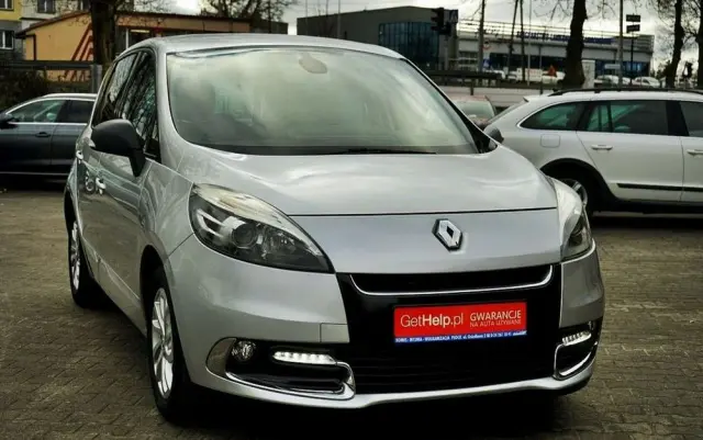 RENAULT Scenic 