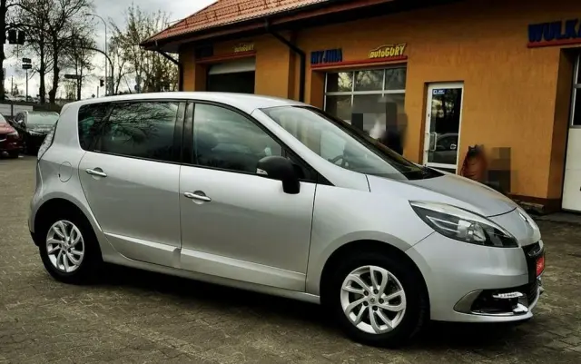 RENAULT Scenic 