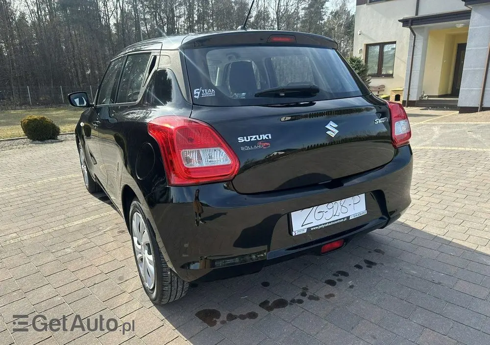 SUZUKI Swift 
