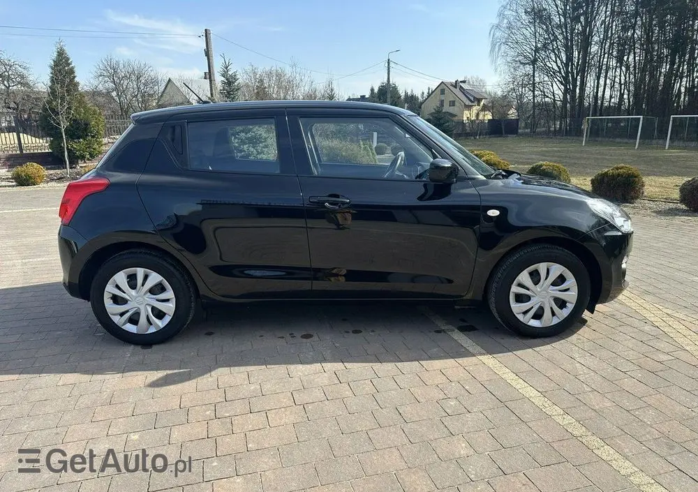 SUZUKI Swift 