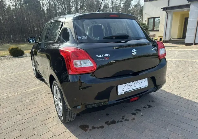 SUZUKI Swift 
