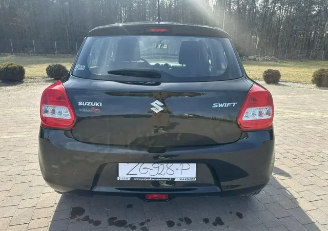 SUZUKI Swift 