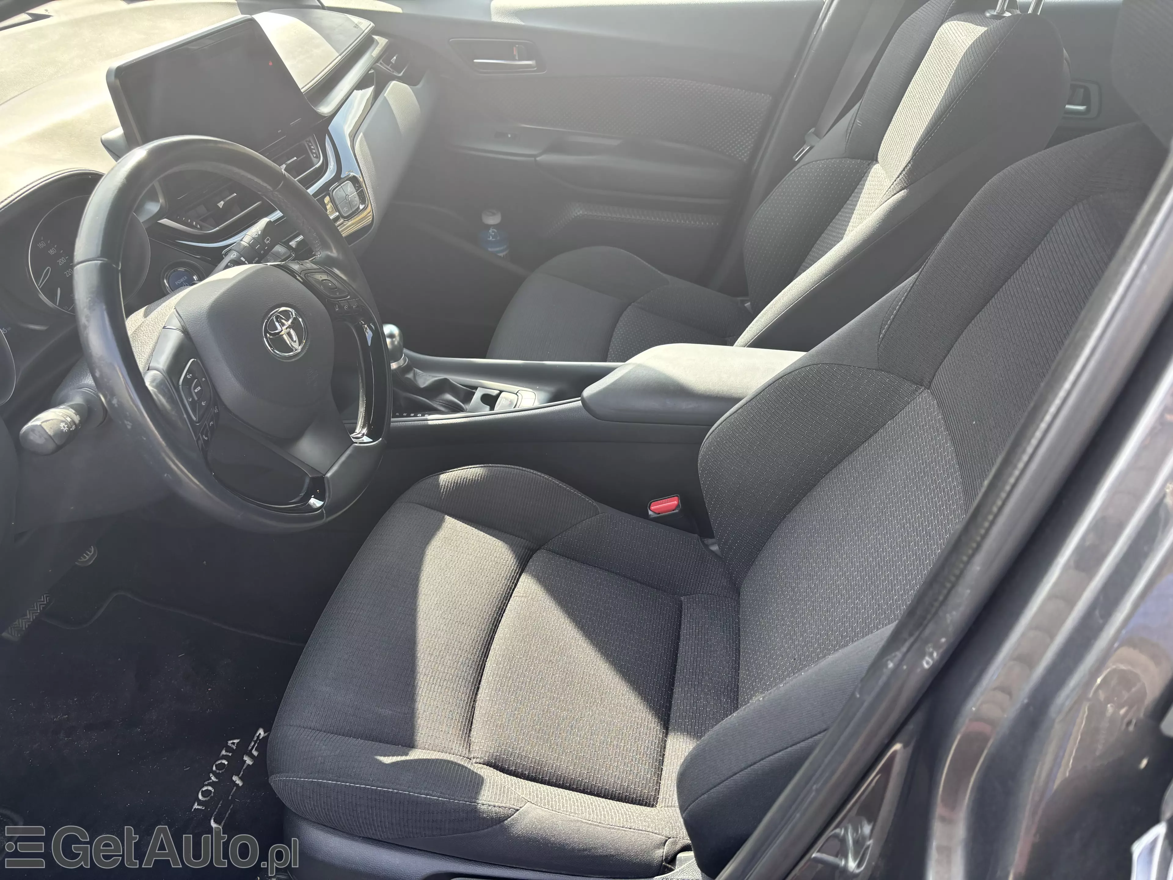 TOYOTA C-HR Executive CVT