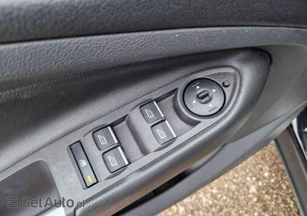 FORD Kuga 1.5 EcoBoost 2x4 Titanium