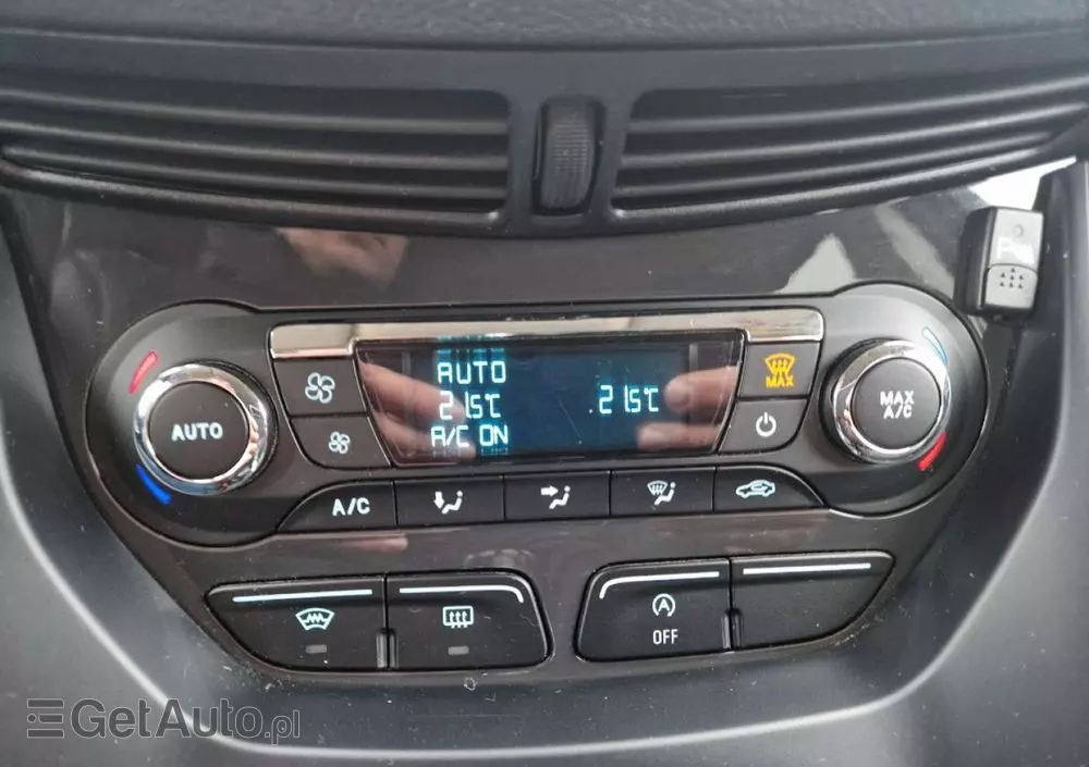 FORD Kuga 1.5 EcoBoost 2x4 Titanium