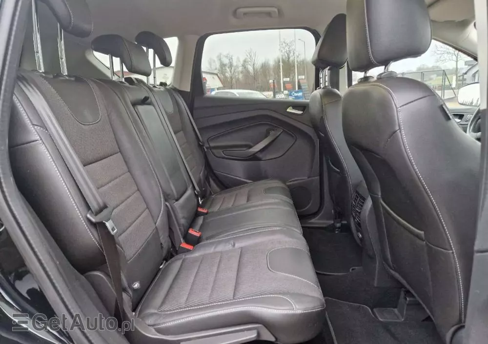 FORD Kuga 1.5 EcoBoost 2x4 Titanium