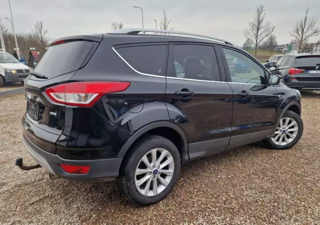 FORD Kuga 1.5 EcoBoost 2x4 Titanium