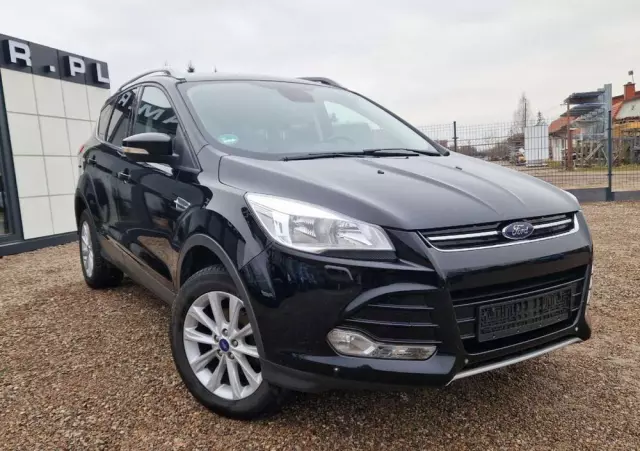 FORD Kuga 1.5 EcoBoost 2x4 Titanium