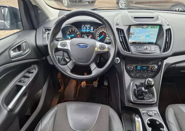 FORD Kuga 1.5 EcoBoost 2x4 Titanium