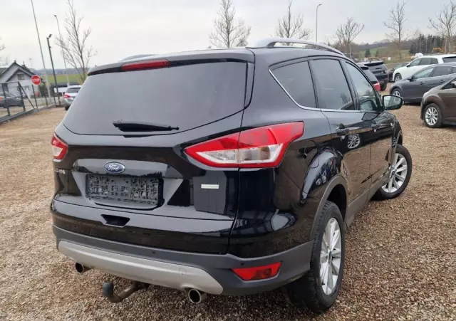 FORD Kuga 1.5 EcoBoost 2x4 Titanium
