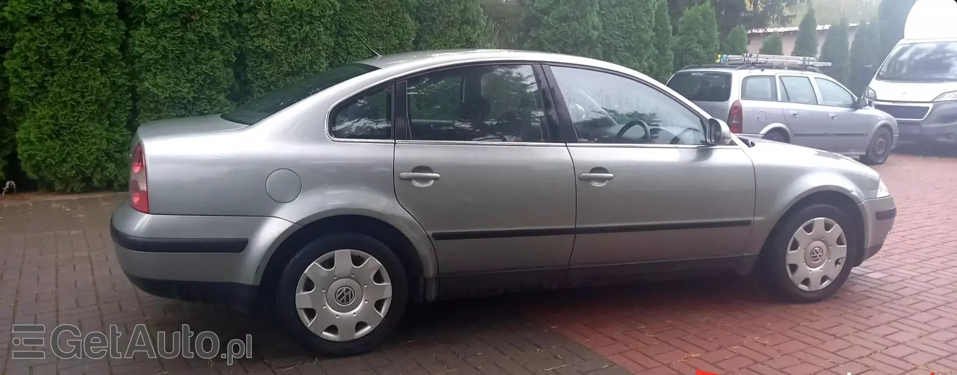 VOLKSWAGEN Passat 1.9 TDI (130 KM) 5 MT