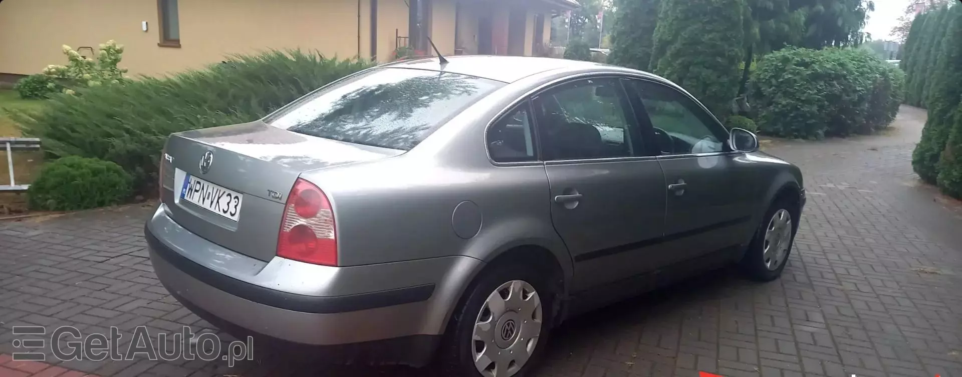 VOLKSWAGEN Passat 1.9 TDI (130 KM) 5 MT
