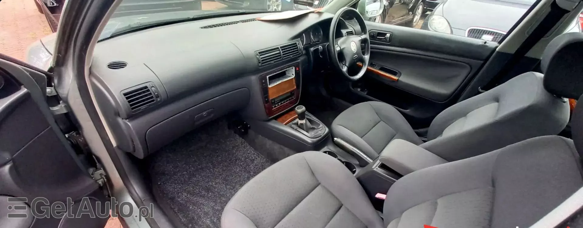 VOLKSWAGEN Passat 1.9 TDI (130 KM) 5 MT