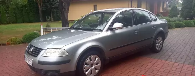 VOLKSWAGEN Passat 1.9 TDI (130 KM) 5 MT