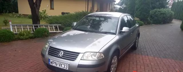 VOLKSWAGEN Passat 1.9 TDI (130 KM) 5 MT