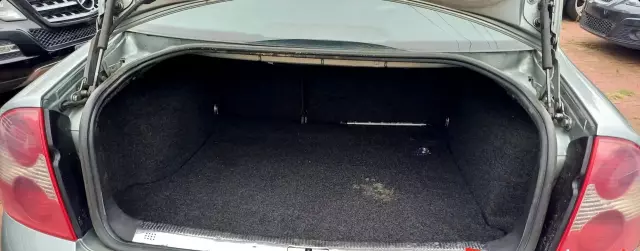 VOLKSWAGEN Passat 1.9 TDI (130 KM) 5 MT