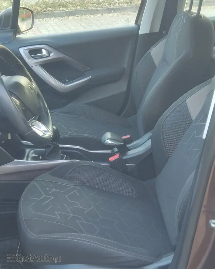 PEUGEOT 2008 1.4 HDi Active