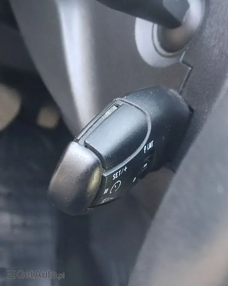 PEUGEOT 2008 1.4 HDi Active