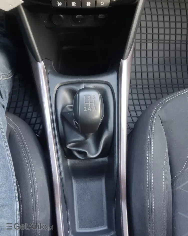 PEUGEOT 2008 1.4 HDi Active
