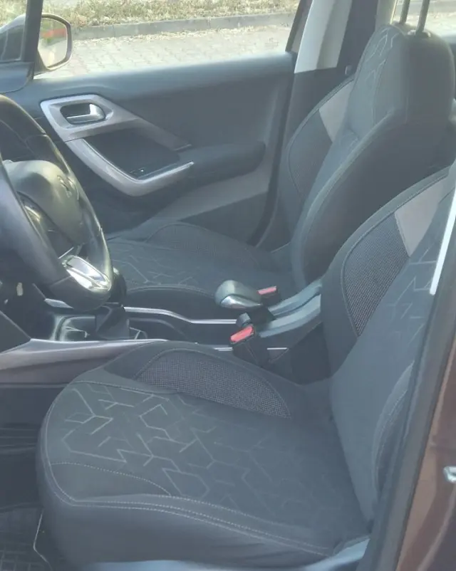 PEUGEOT 2008 1.4 HDi Active