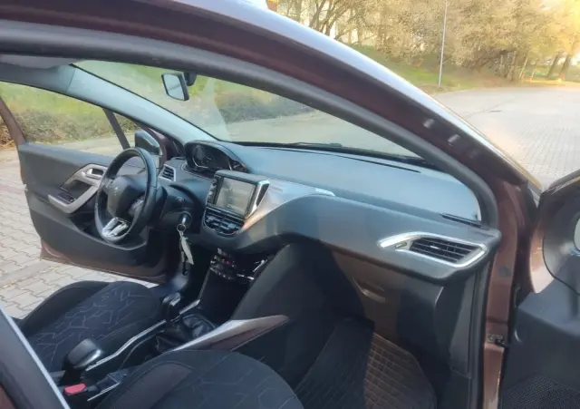 PEUGEOT 2008 1.4 HDi Active