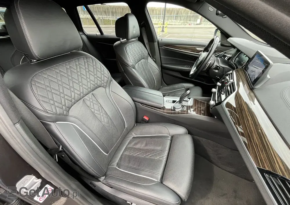 BMW Seria 5 520i Luxury Line