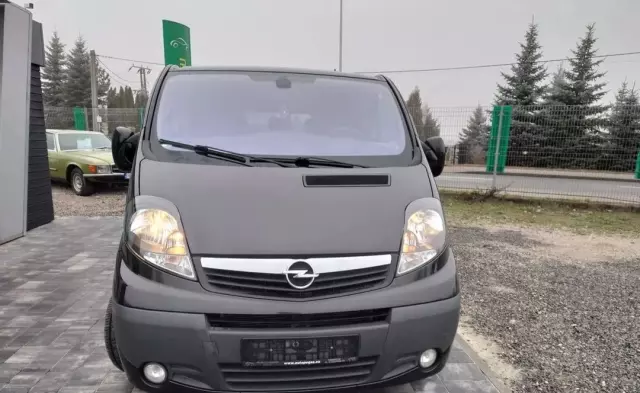 OPEL Vivaro 