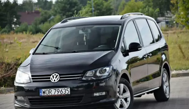 VOLKSWAGEN Sharan 